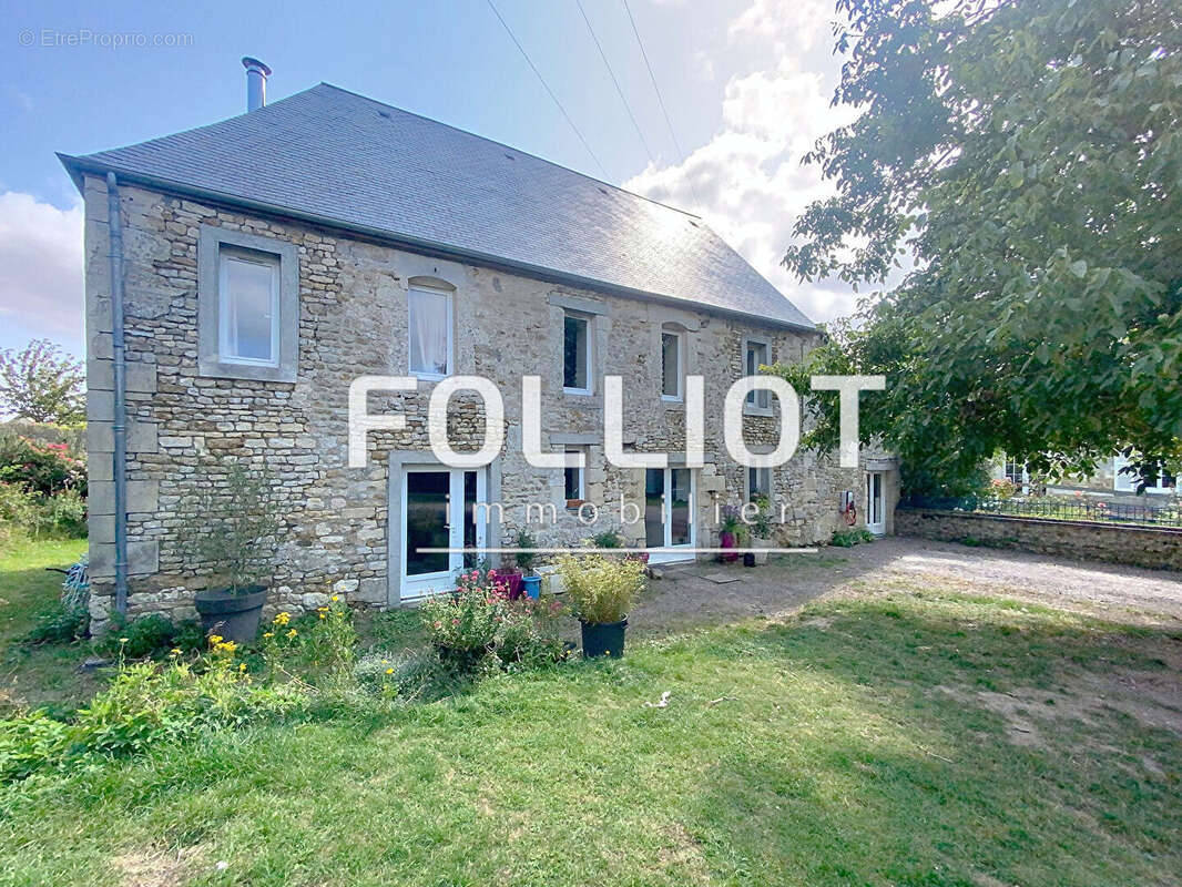 Maison à CESNY-BOIS-HALBOUT