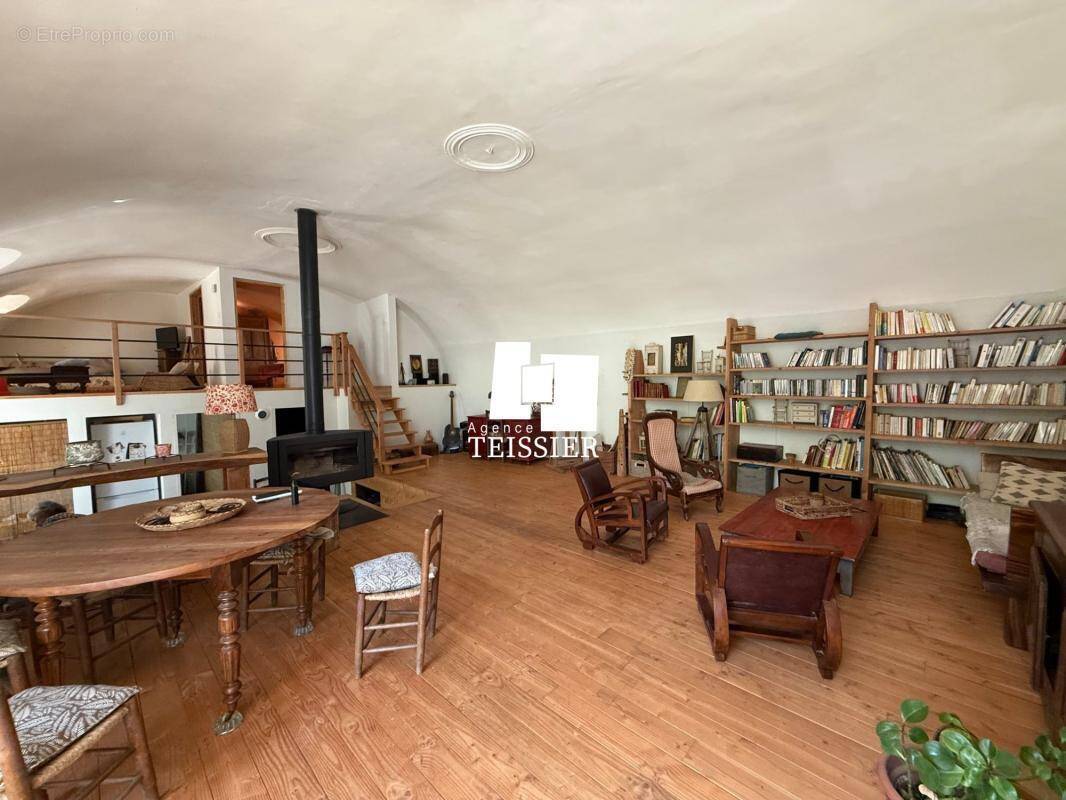 Appartement à LES VANS