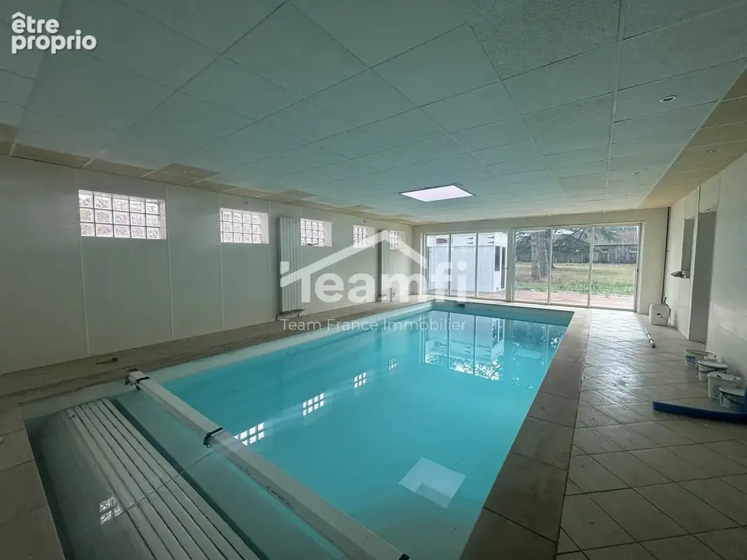 Maison 7 pièces 351 m² à vendre à Vitry-Aux-Loges (45530) - photo 3