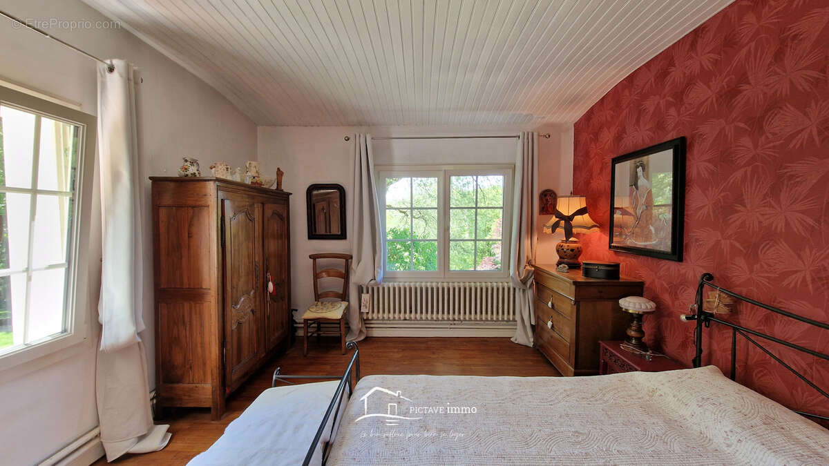Maison à CLOUE