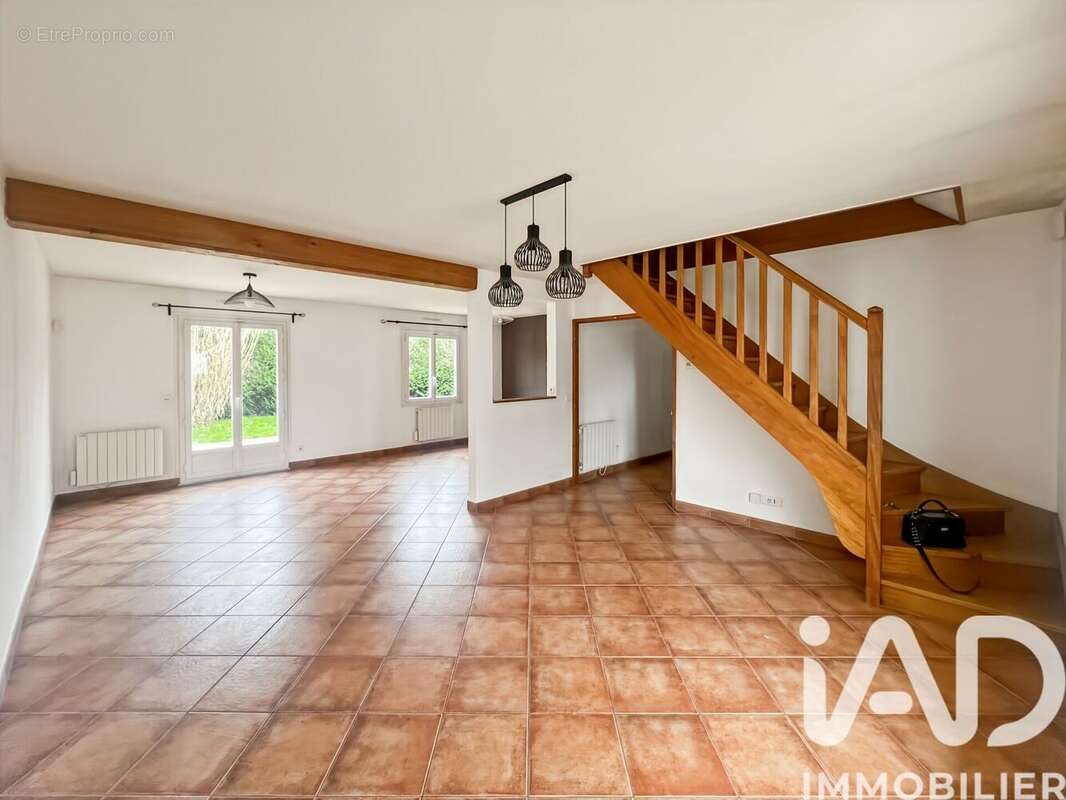 Photo 3 - Maison à BRIE-COMTE-ROBERT