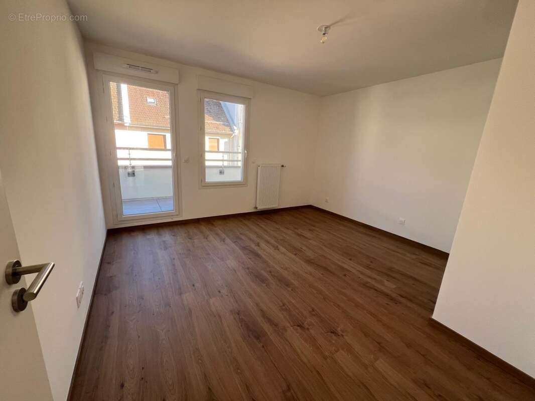Appartement à vendre 2 pièces attique ANNEMASSE (74) - photo 4