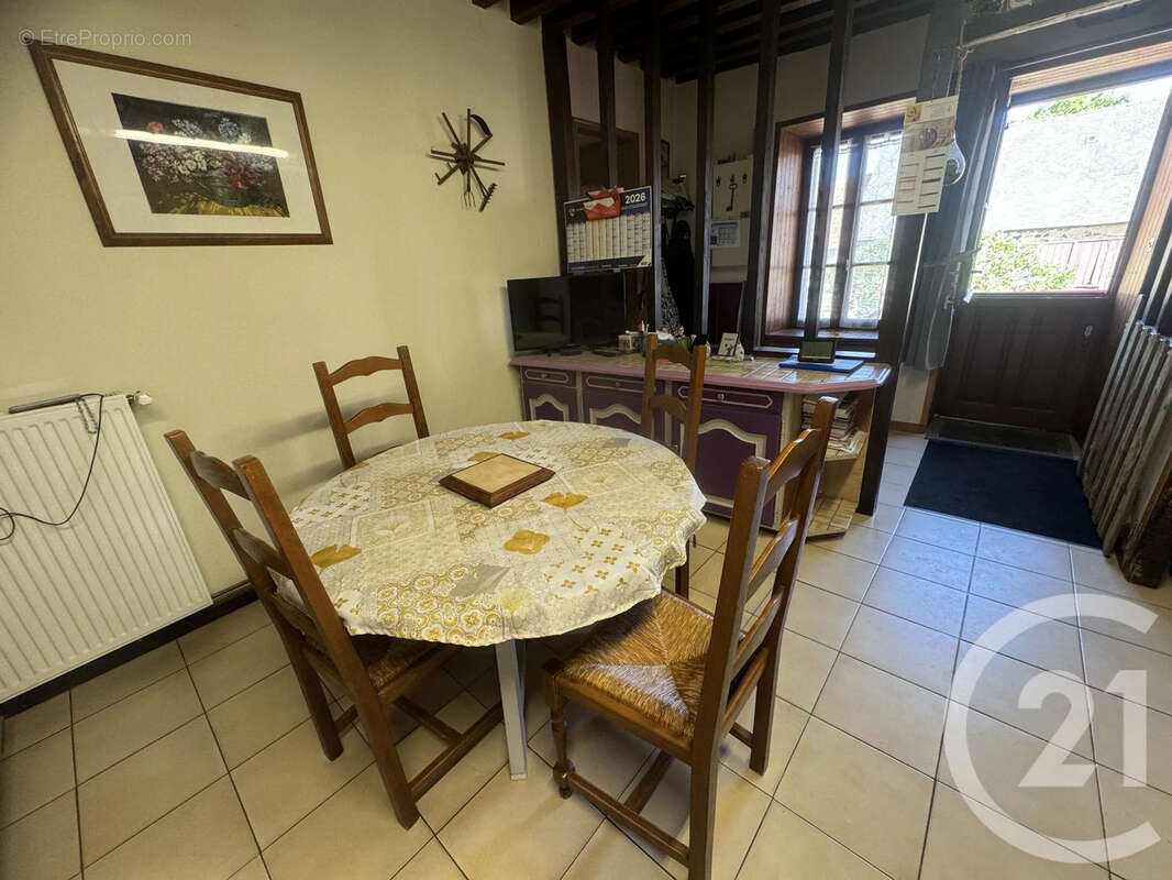 Maison 160 m² à Bazoches  - photo 9