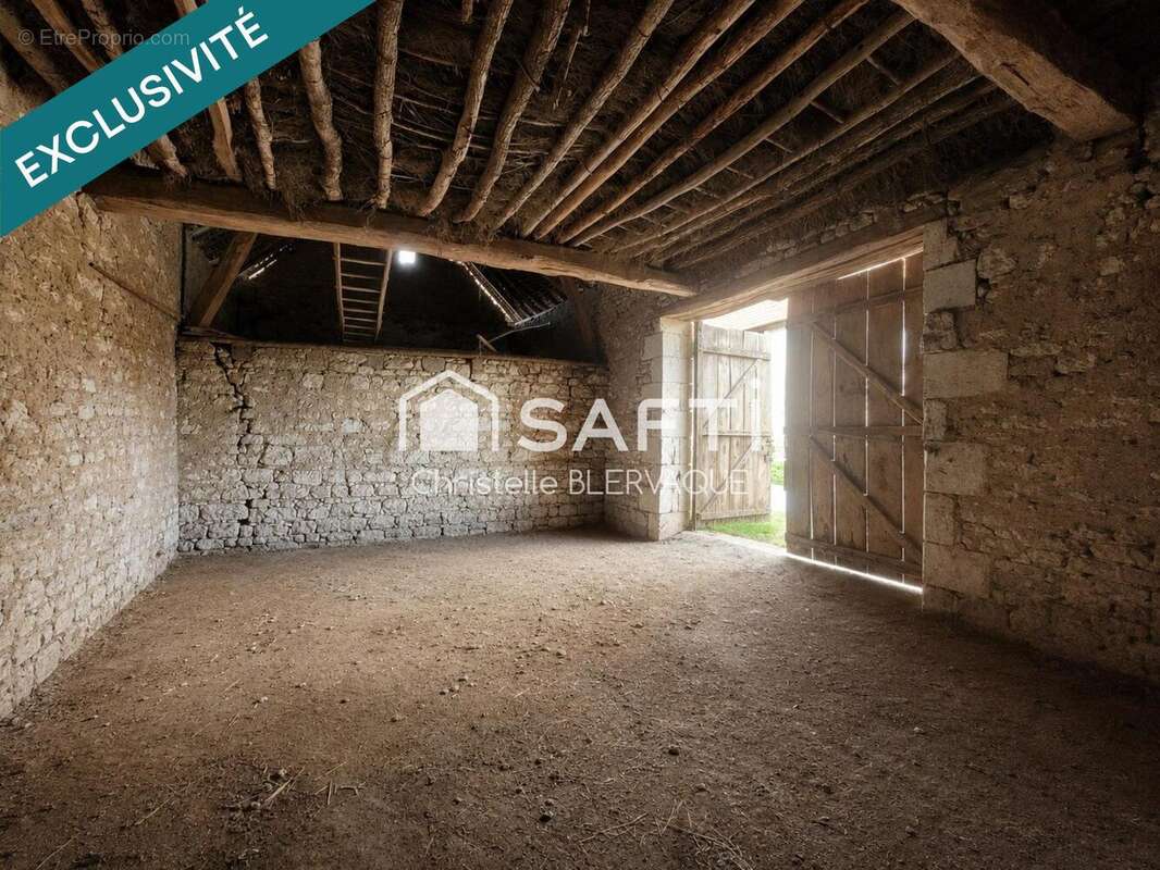 Maison 80 m² à Maire  - photo 4