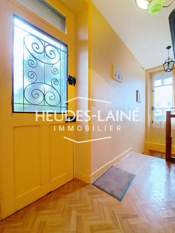 Maison à SAINT-PAIR-SUR-MER