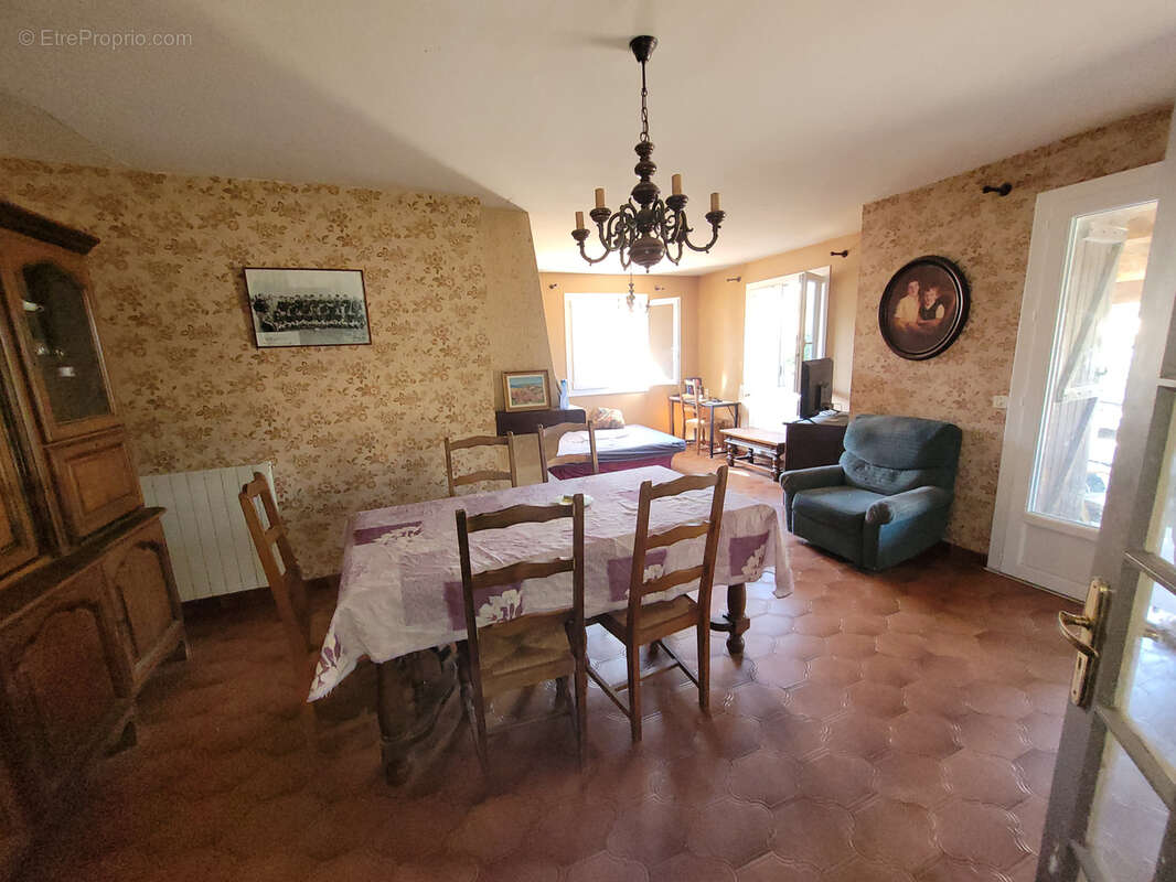 Maison à FLEURY