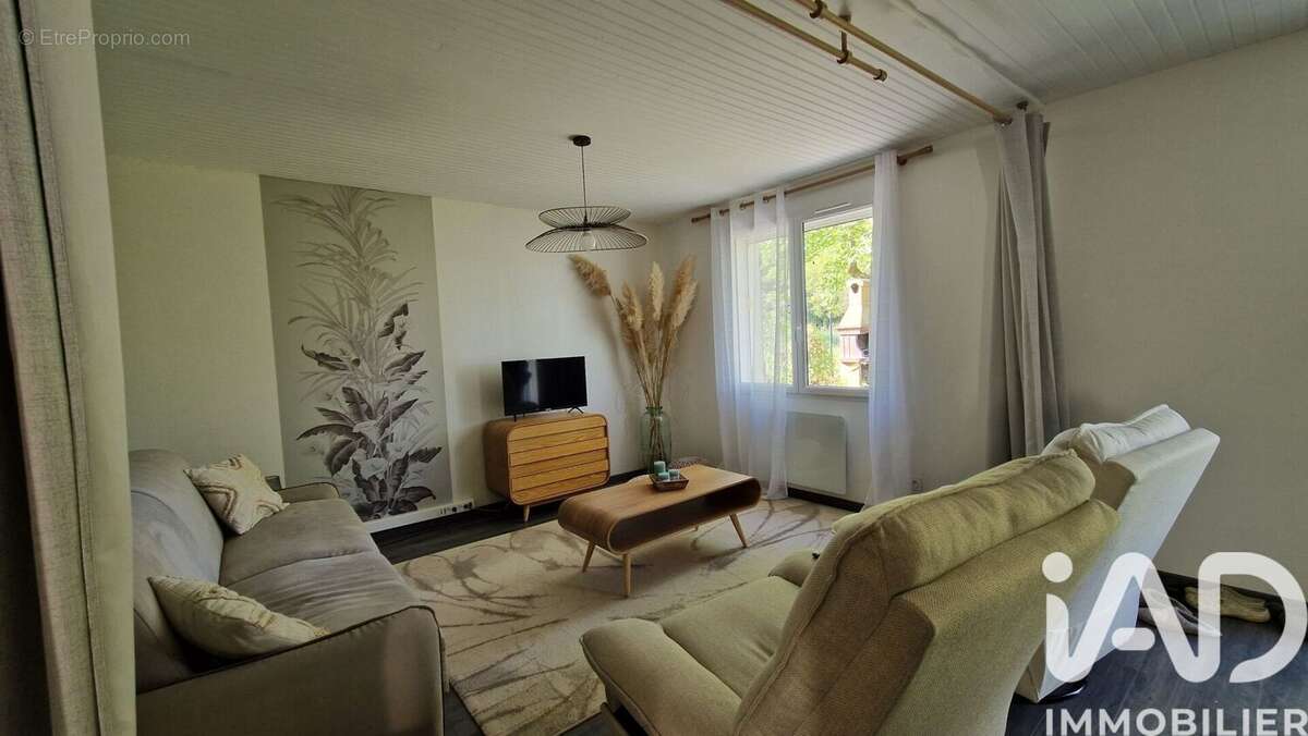 Maison 79 m² à Brunet  - photo 4