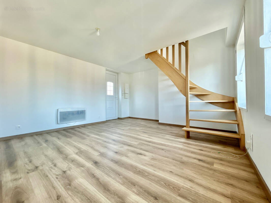 Appartement à CAMPHIN-EN-CAREMBAULT