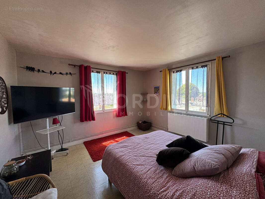 Appartement de type T3 de 72 m² dans résidence sécurisée proche commodités et gare - photo 8