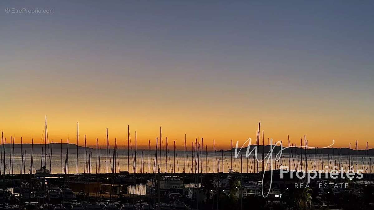 Appartement à HYERES