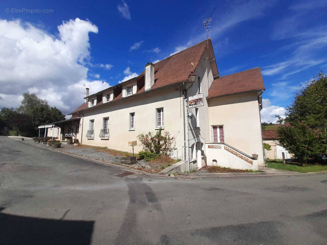 Appartement à VAUNAC