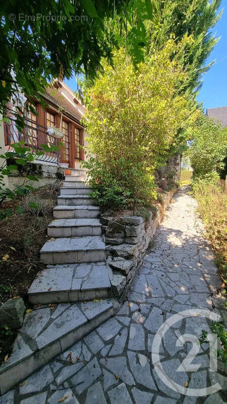 Maison à AVERMES