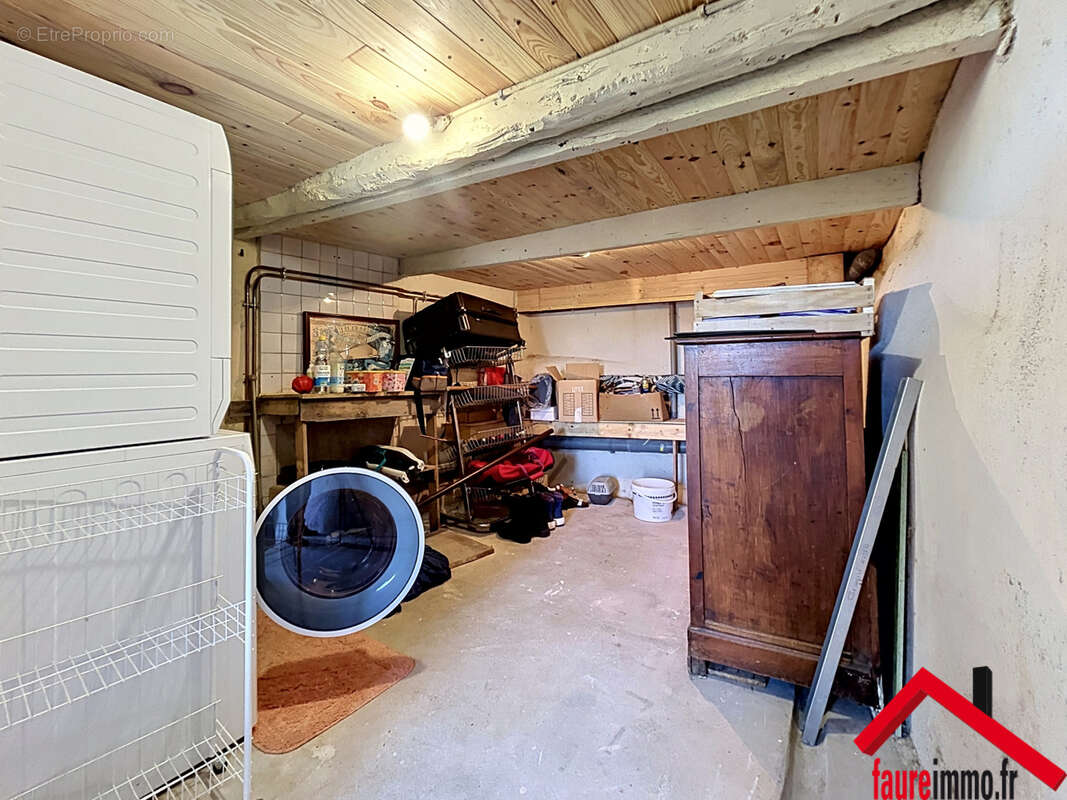 Maison à TERRASSON-LAVILLEDIEU