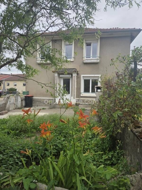 Maison à DELUT
