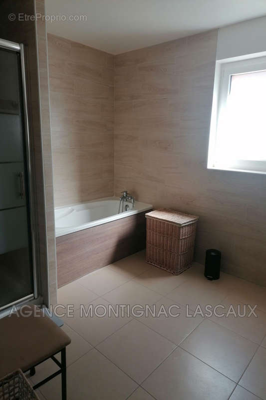 Maison à SAINT-GENIES