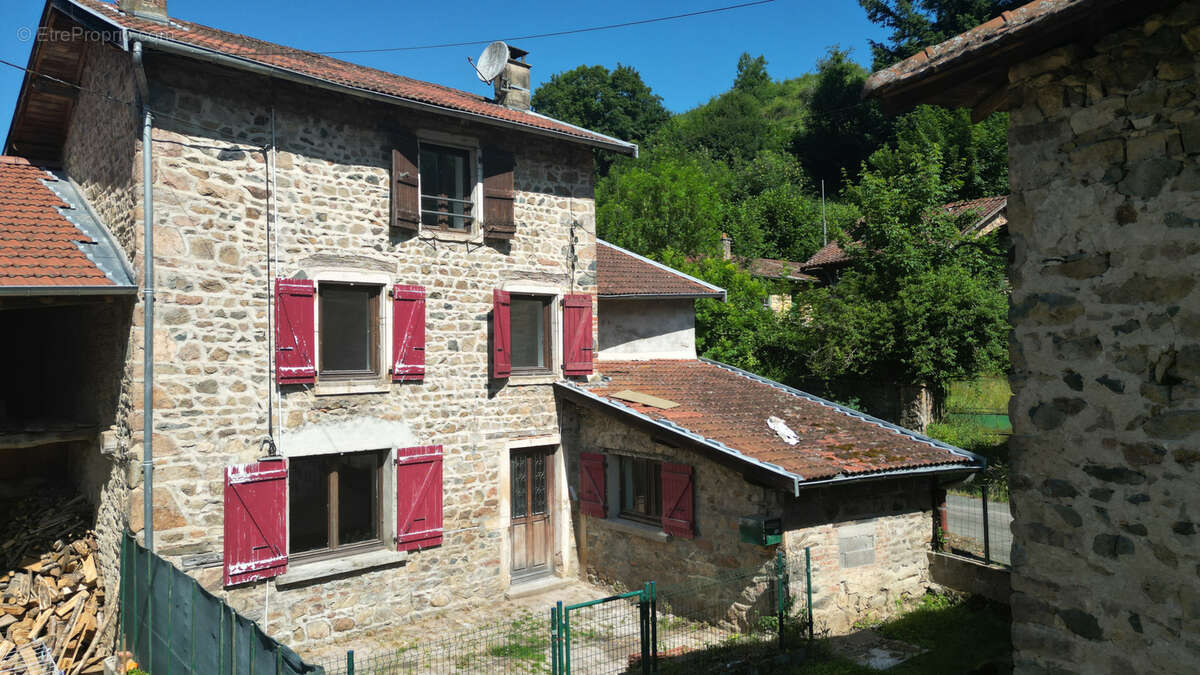 Maison à CLAVEISOLLES