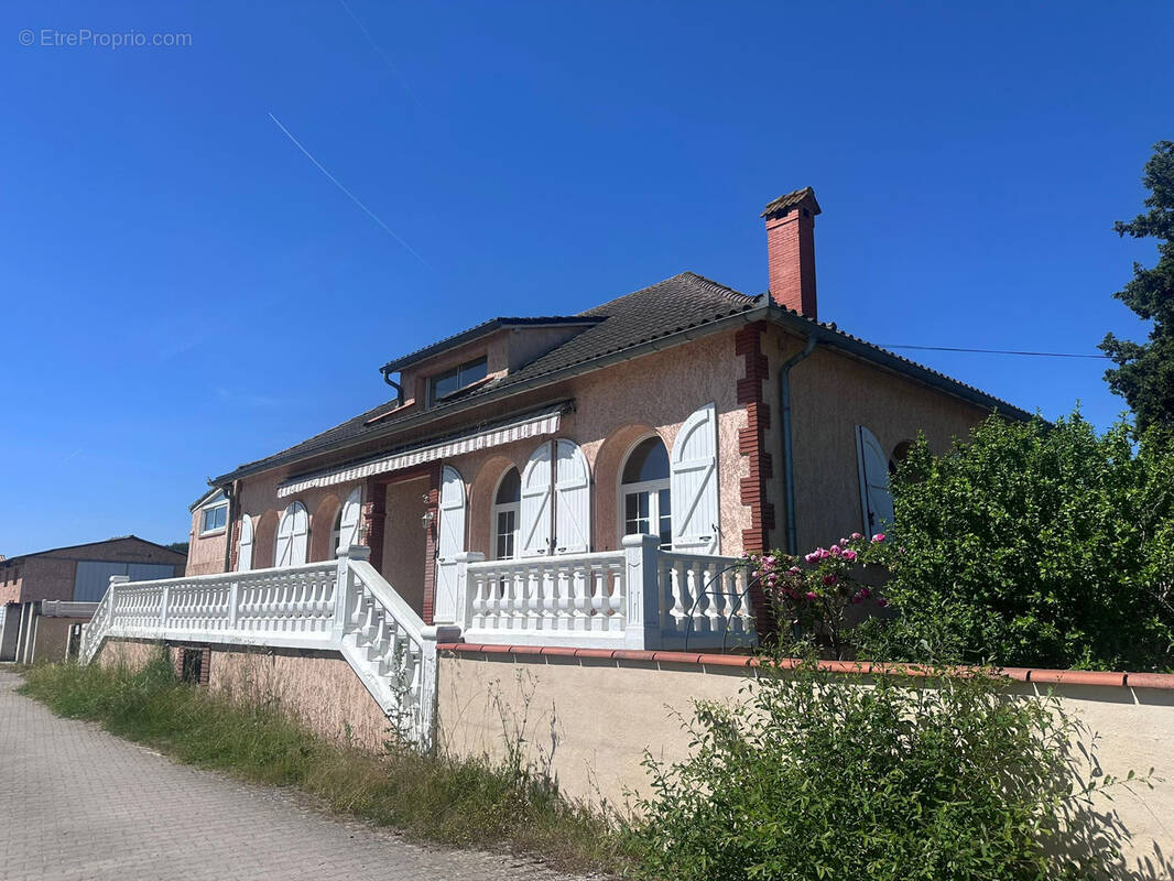 Maison à BRAX
