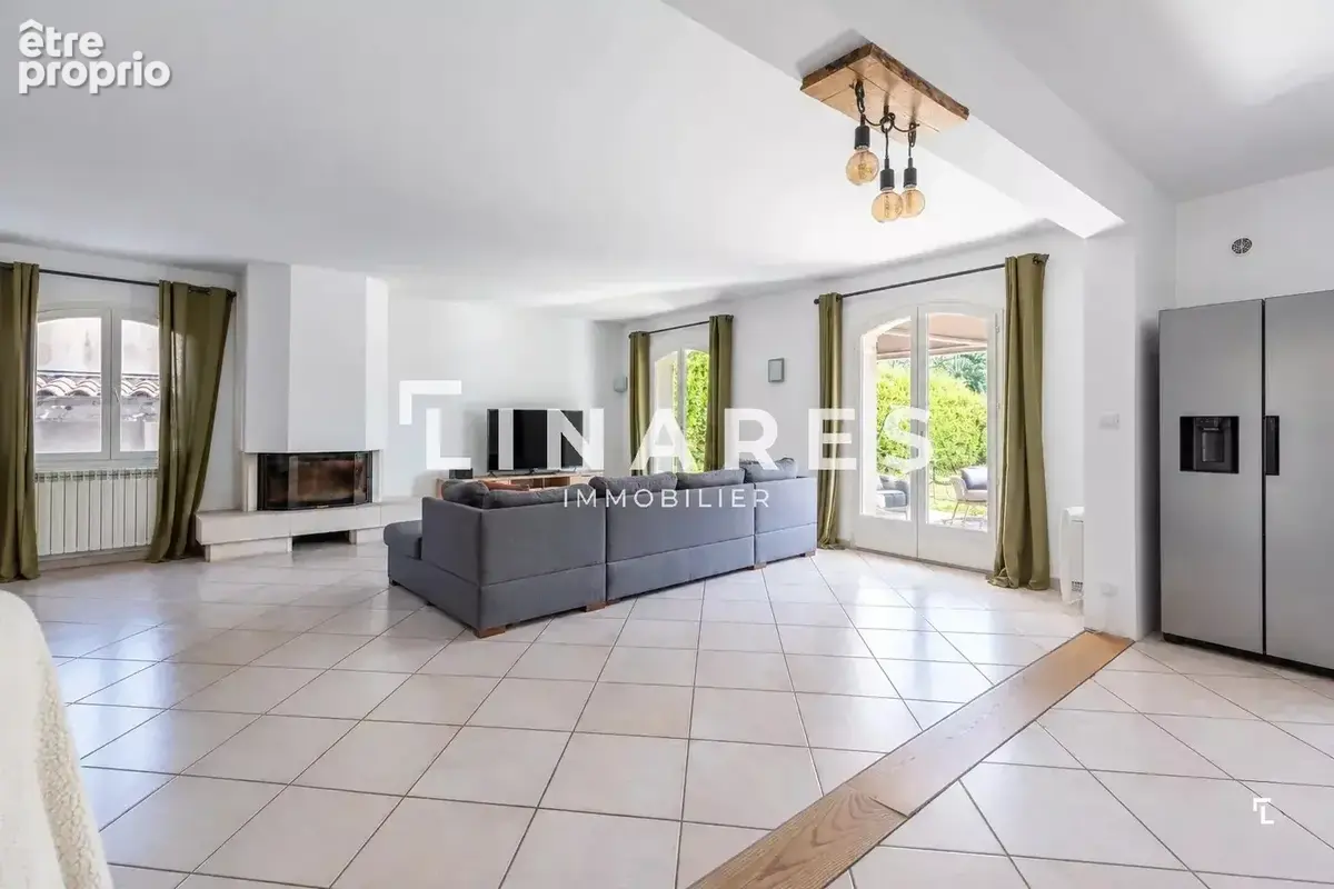 FAMILY DAYS - Villa de 149 m2 - Garage - Piscine - Jardin - Allauch 13190 - photo 4