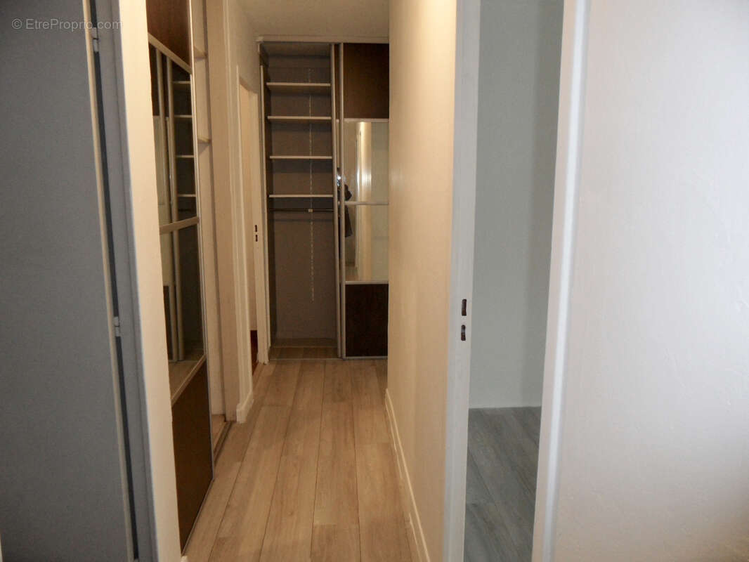 Appartement à MARSEILLE-11E