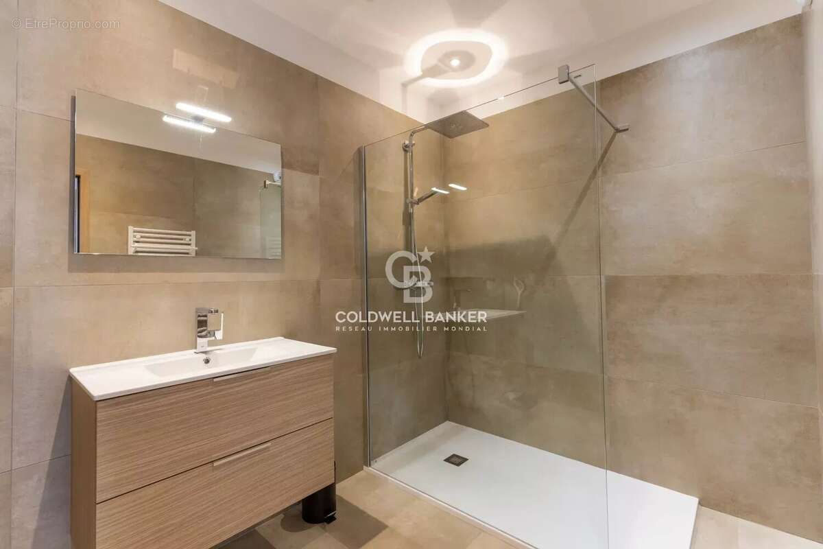 Appartement à L'ILE-ROUSSE