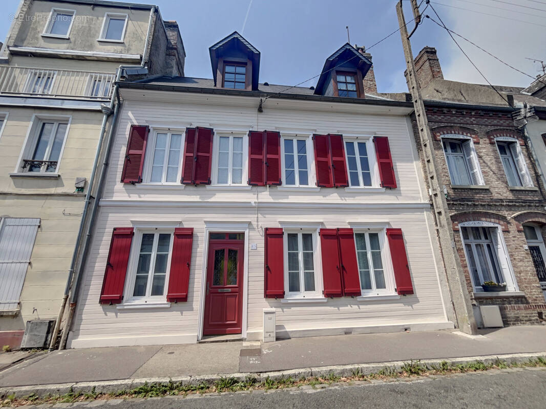 Maison à ABBEVILLE
