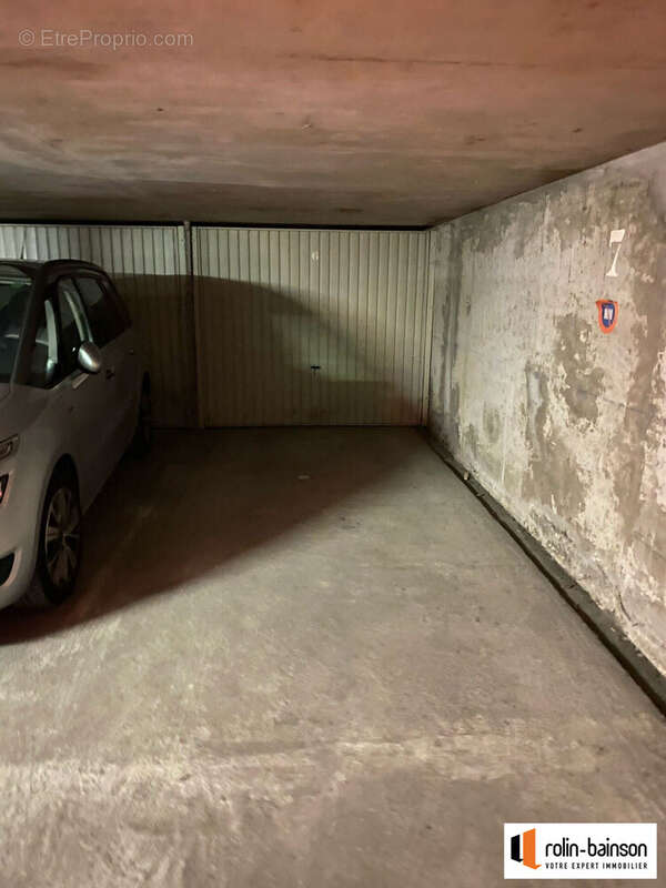 Parking à LYON-2E