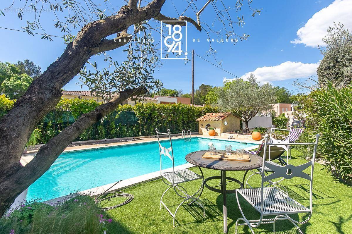 Maison à SAINT-ZACHARIE