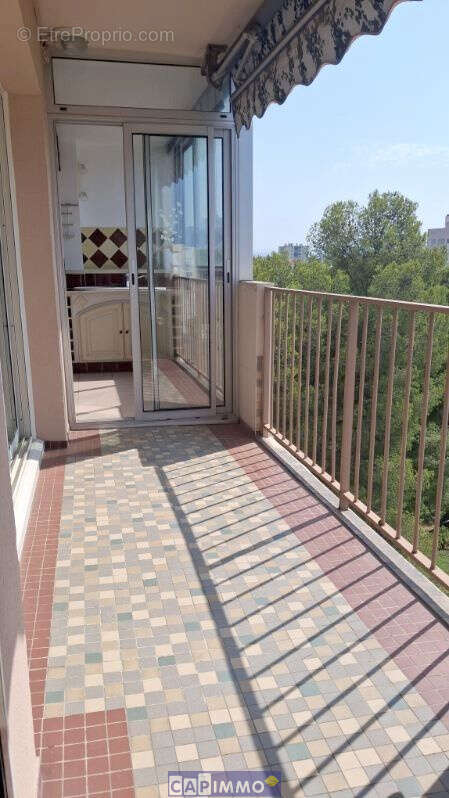 Appartement t4, cave, 83130 la garde - photo 3