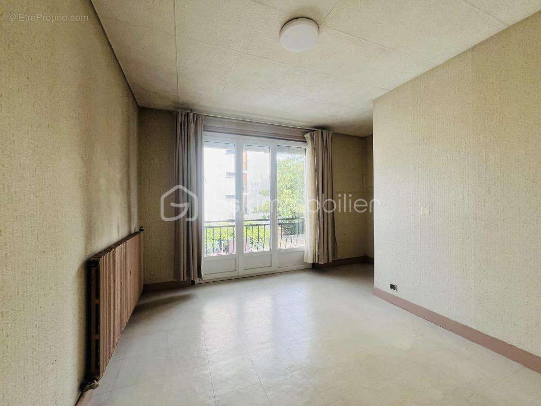 Maison de charme 77 m²/Sous-sol total/Garage Un beau potentiel à révéler - photo 11