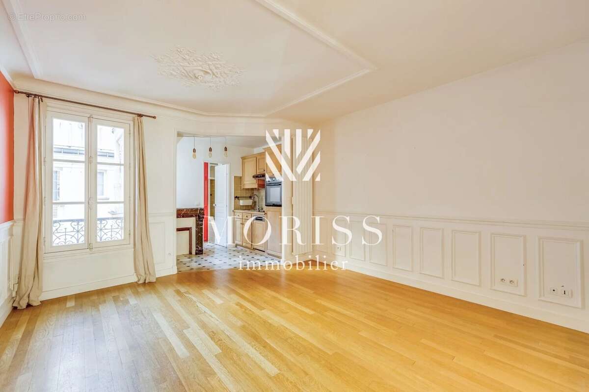 Appartement à PARIS-17E