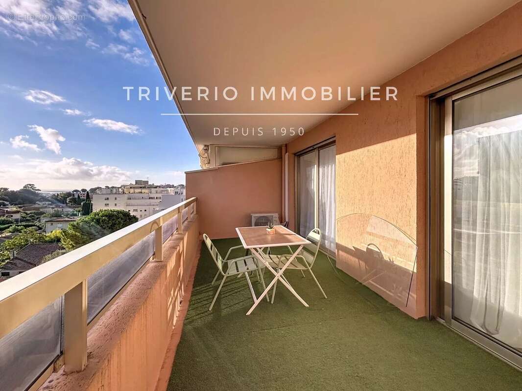 Appartement à LE CANNET