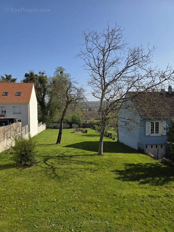 Terrain à CROUY-SUR-OURCQ