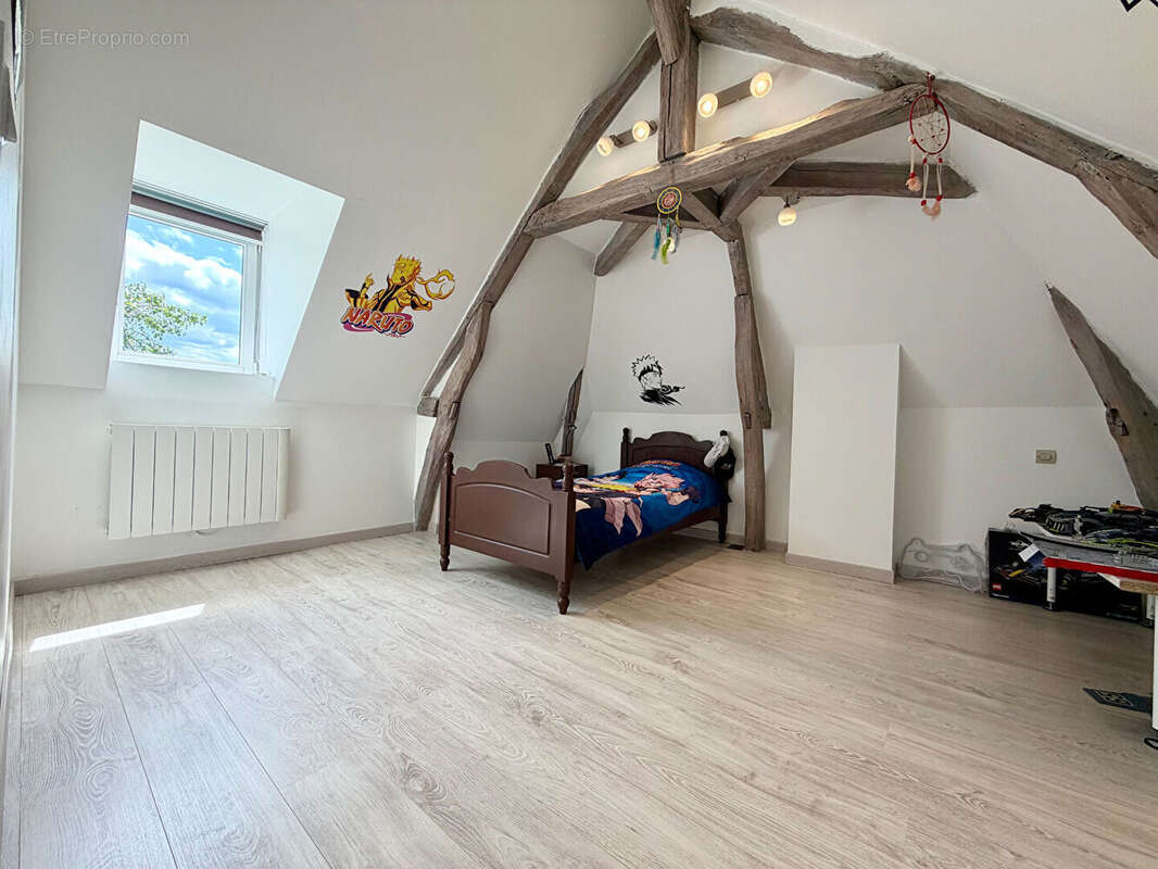 Maison à DAMVILLE