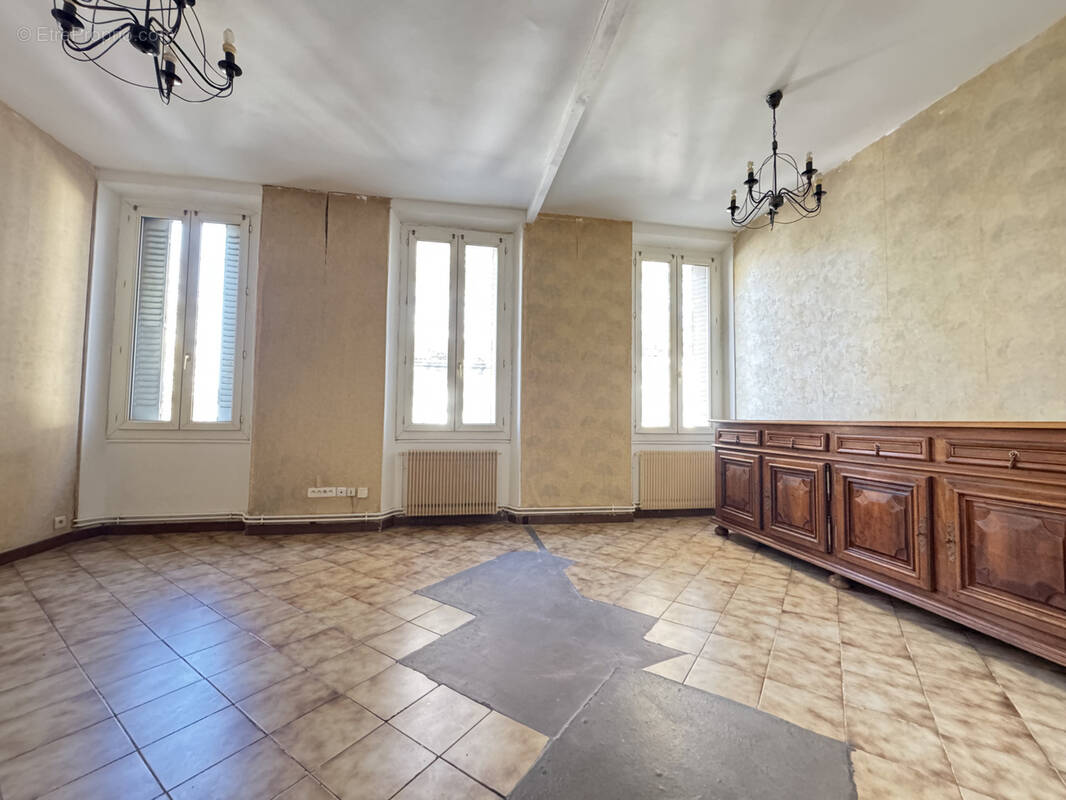 Appartement à MARSEILLE-11E