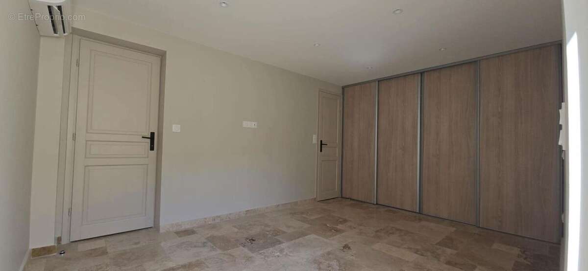 Maison 4 pièces avec piscine - MOUGINS - photo 17