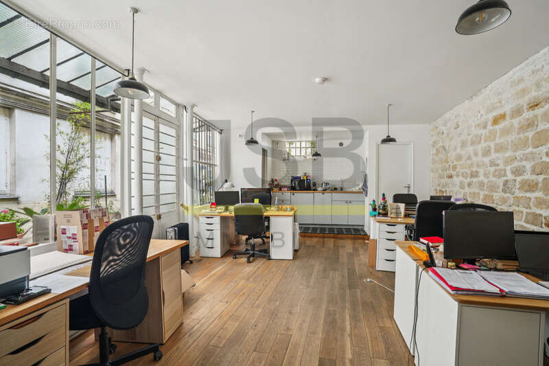 Appartement à PARIS-2E