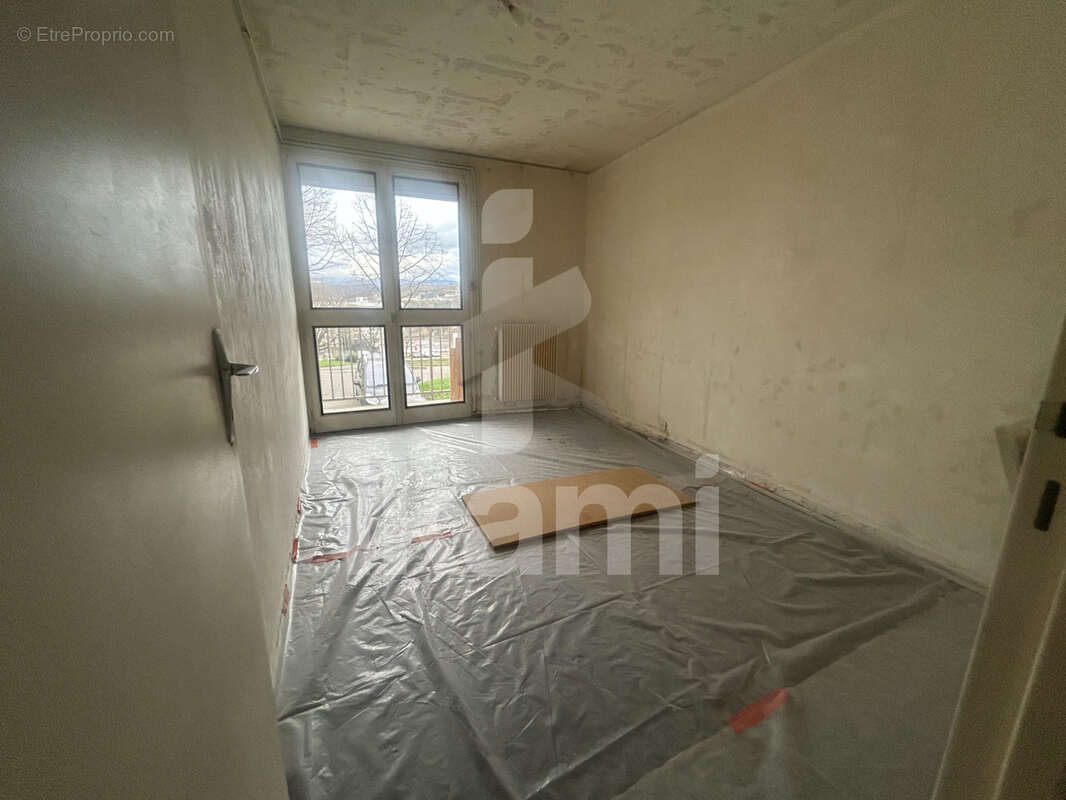 Appartement à GRIGNY