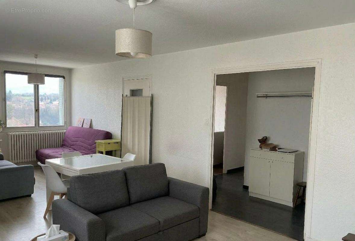 Appartement à RIVES