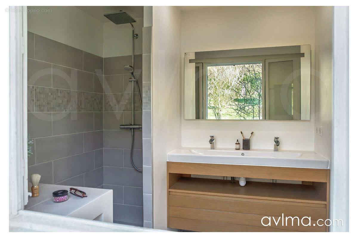 Maison à SAINT-NOM-LA-BRETECHE