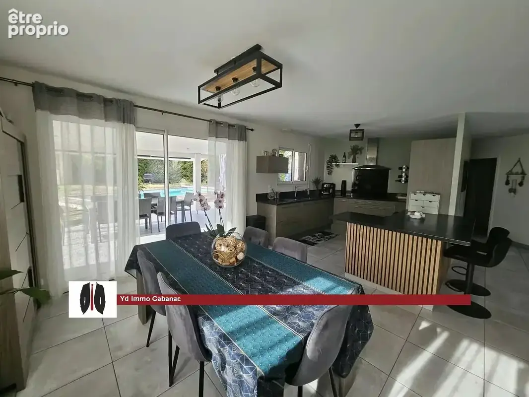 Maison 4 chambres et bureau avec piscine et grand terrain - photo 5