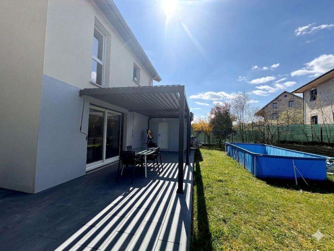 Maison à RUMILLY