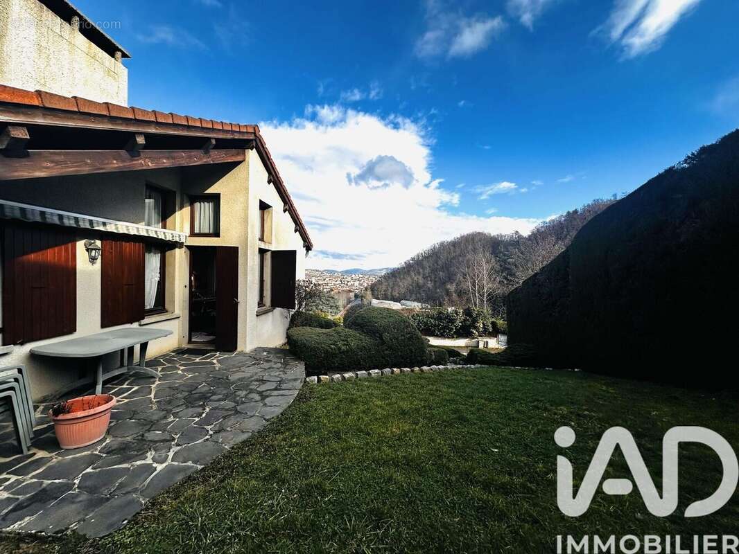 Photo 2 - Maison à SAINT-ETIENNE