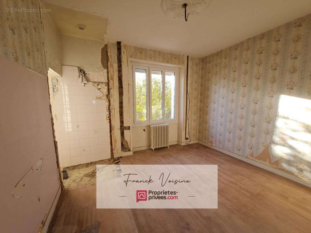 Maison à LES HERBIERS