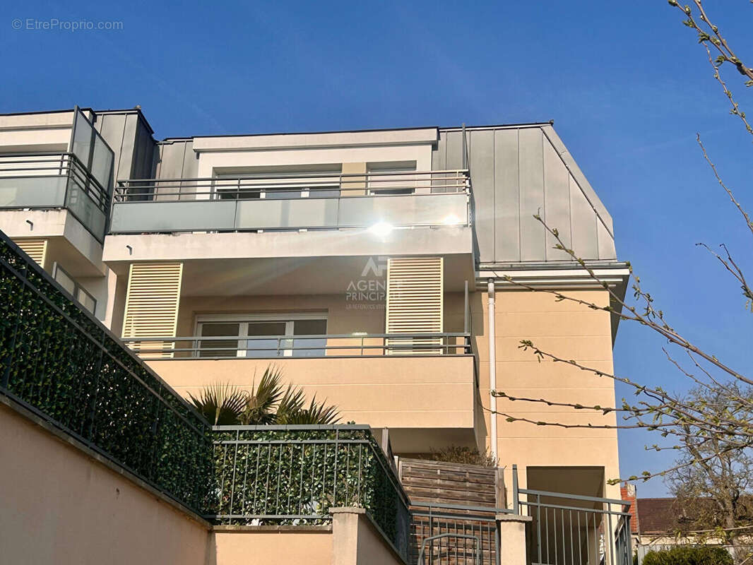 Appartement à CARRIERES-SOUS-POISSY