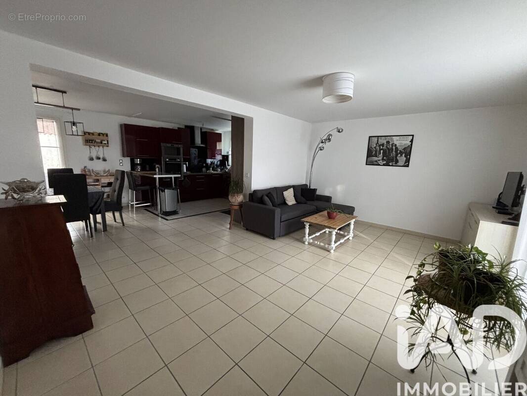 Photo 1 - Maison à COURVILLE-SUR-EURE