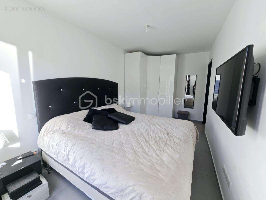 Appartement à VILLELAURE