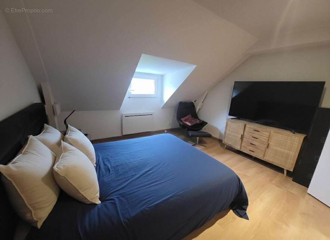 Maison 145 m² à Saint-Malo-Des-Trois-Fontaines  - photo 7