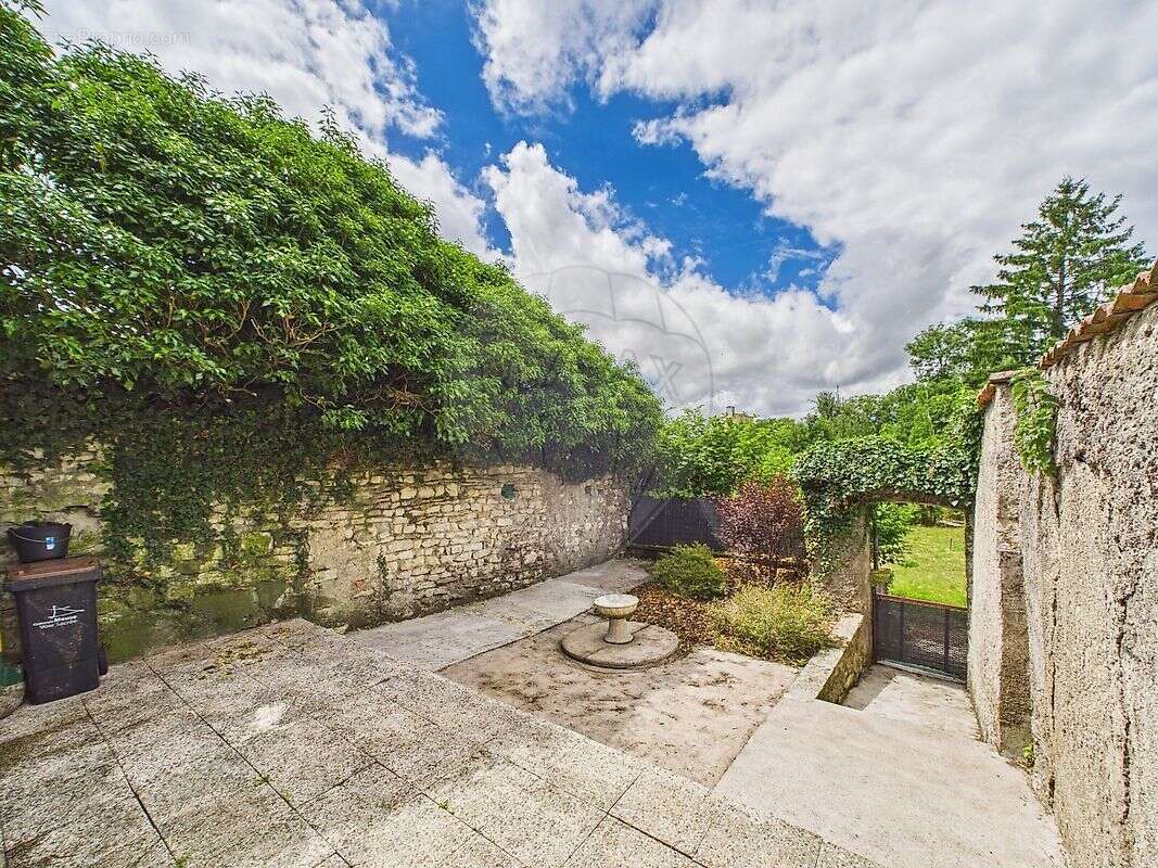 Maison à SOUILLY