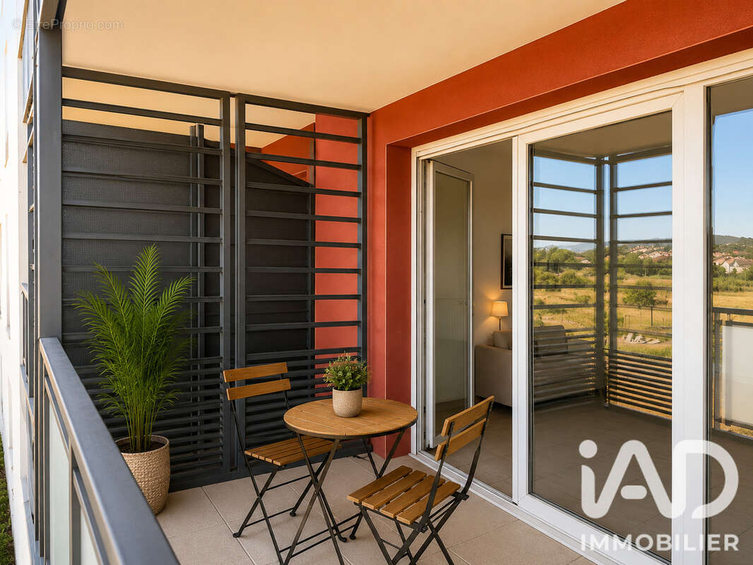 Photo 2 - Appartement à L'ISLE-D'ABEAU