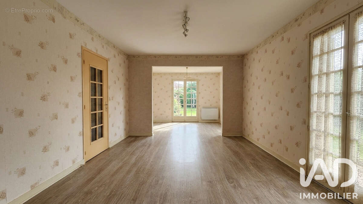 Maison 164 m² à Saint-Nexans  - photo 5